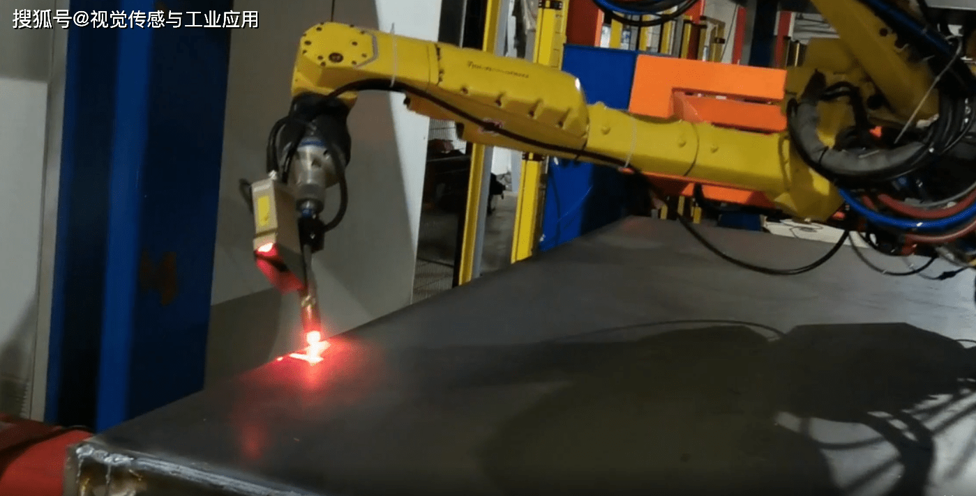 全自lol外围动焊接机器人大大运作灵活精准快速高效稳定性高